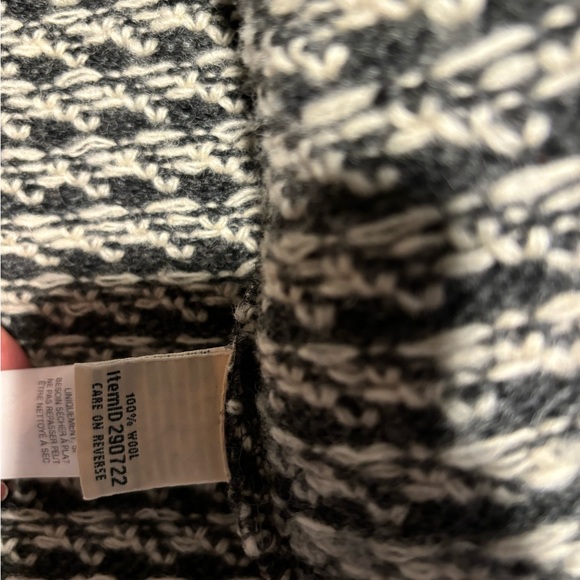 LL Bean Norwegian fisherman knit cardigan sweater charcoal gray and off white - Picture 4 of 5